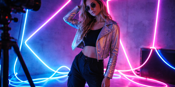 Creating Glow-Inspired Photography Sets with EL Wire