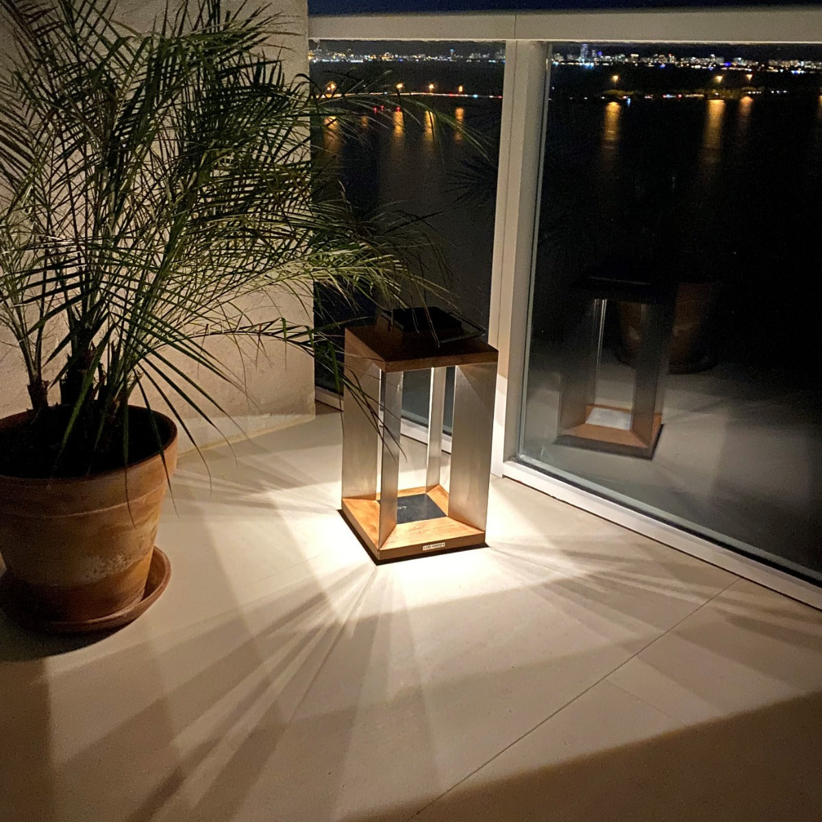 Blade Solar LED Lantern