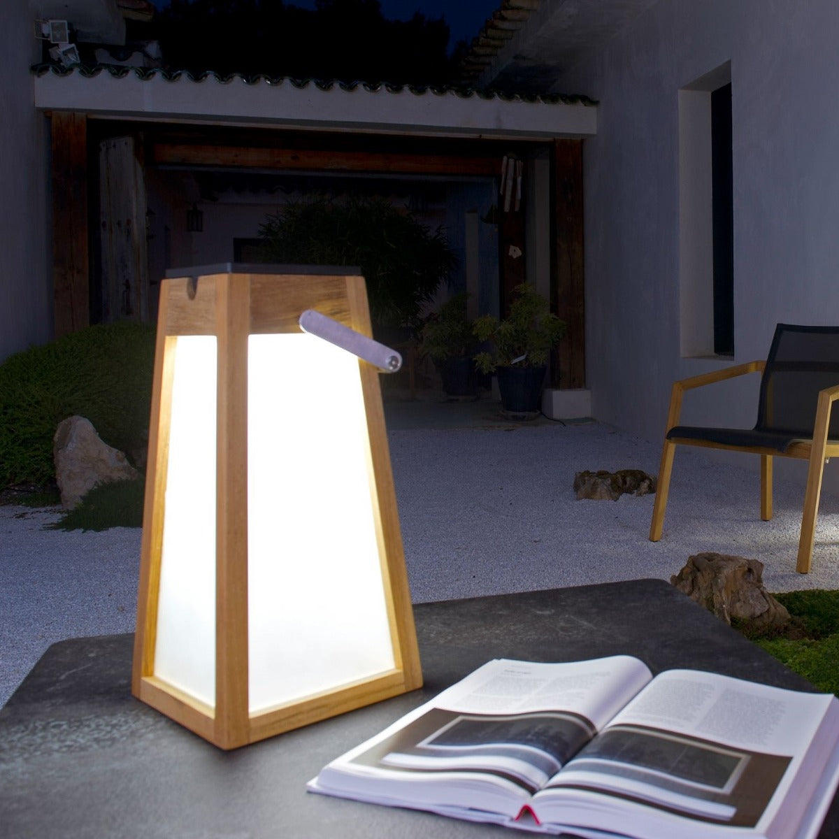 Roam Solar LED Lantern