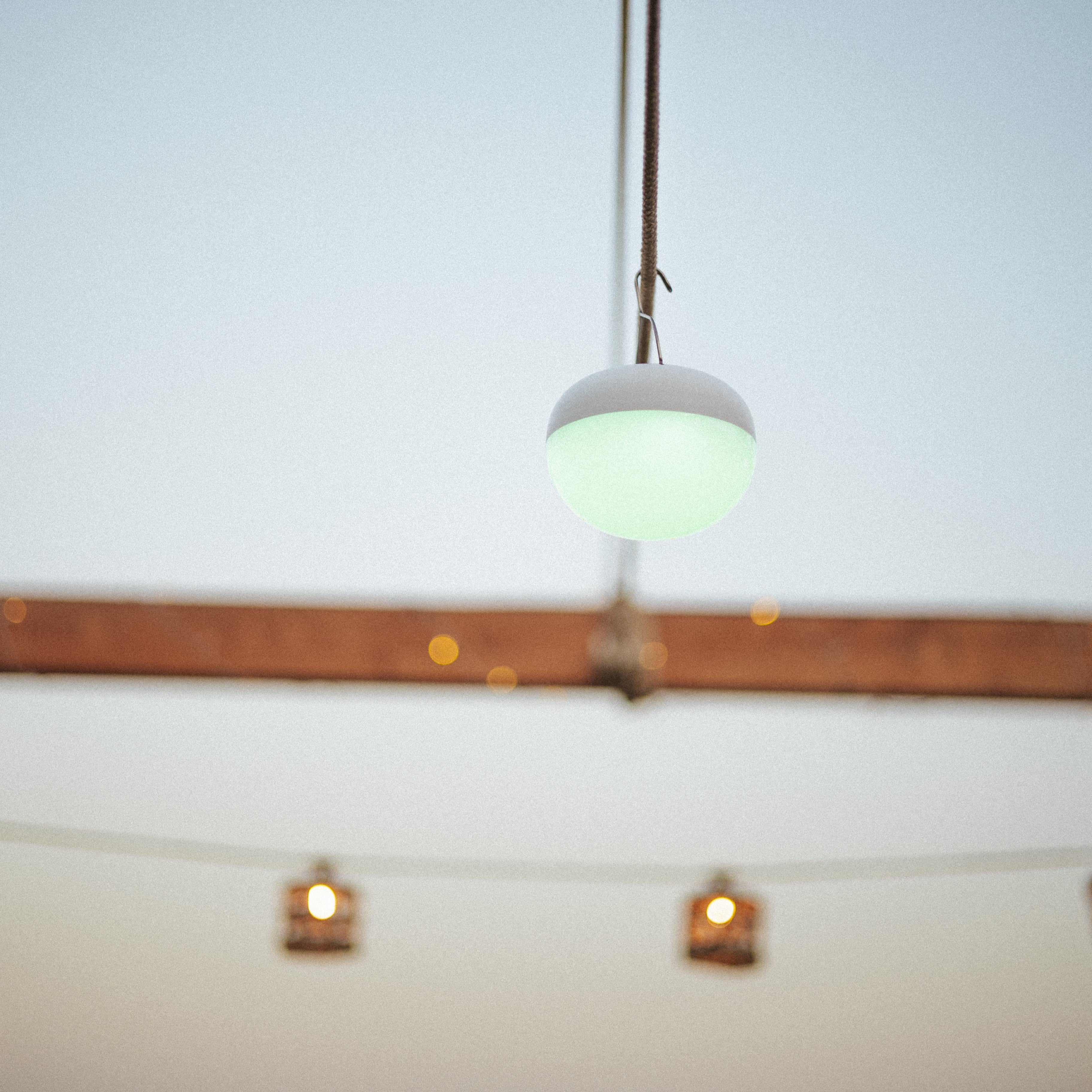 Bogor 4”  Floating Light RGB