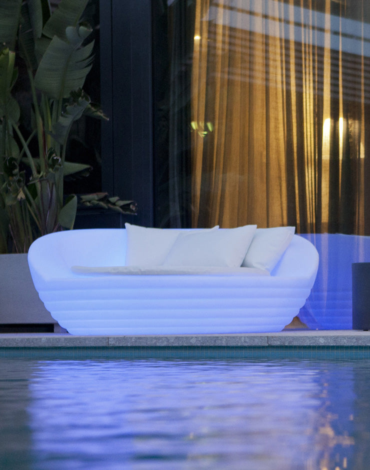 Bali Daybed Solar LED Furniture (RGB + WHITE)