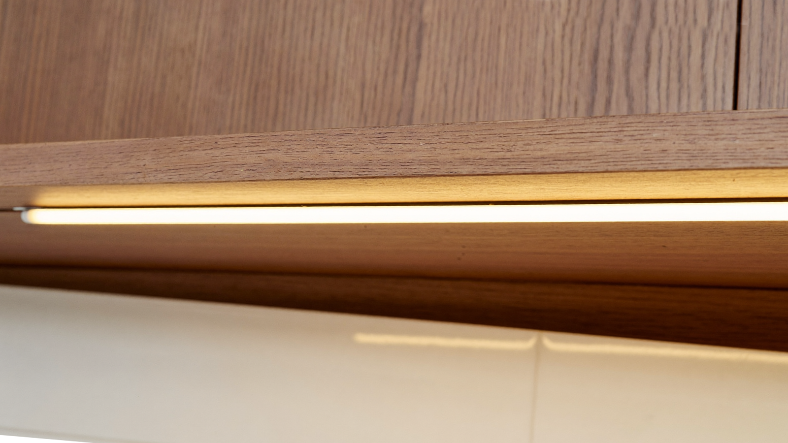 Pixel-Free LED 360 smooth glow